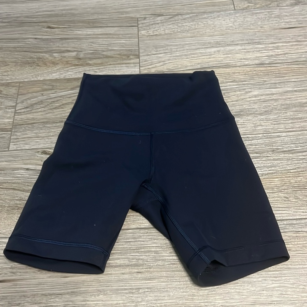Lulu wunder train biker shorts 4 inch